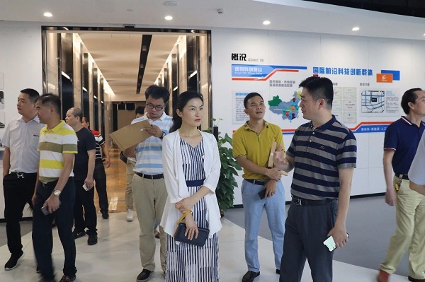 橫崗街道工商聯(lián)（商會(huì)）領(lǐng)導(dǎo)、企業(yè)家蒞臨康利城考察