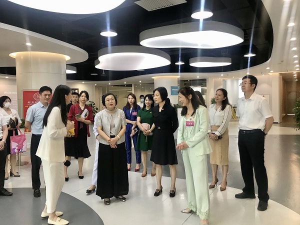 乘風(fēng)破“難”謀發(fā)展，巾幗揚(yáng)帆新征程  ——深圳市首個(gè)“區(qū)域聯(lián)建”婦聯(lián)組織在康利城掛牌成立 